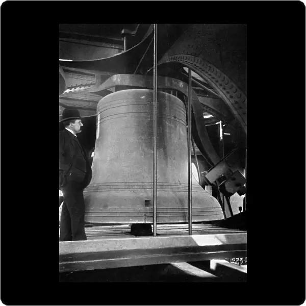 Bell in the tower of Big Ben, Palace of Westminster, London, c1905