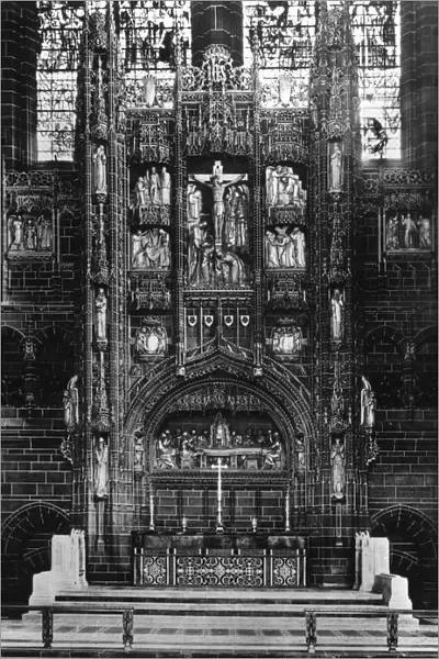 The reredos in Liverpool Cathedral, 20th century