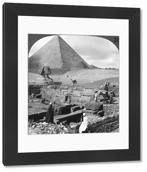 Ruins of the granite temple, the Sphinx and Great Pyramid, Egypt, 1905. Artist: Underwood & Underwood