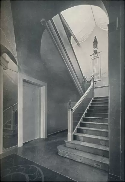 Staircase and hall of Finella by architect Raymond McGrath (1903-1977), 1930