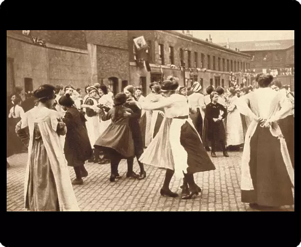 Dancing celebrates the end of war, 1918 (1935)