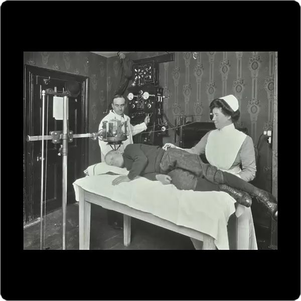 X-ray room for ring worm, Woolwich School Treatment Centre, London, 1914