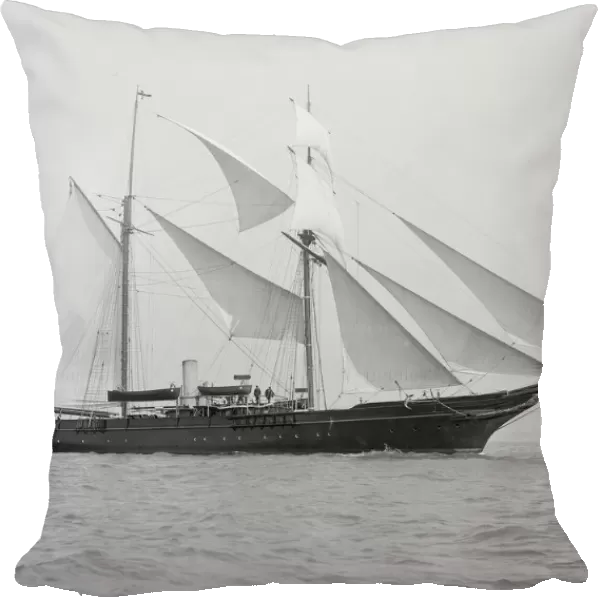 The 1894 built schooner Xarifa under sail, 1899. Creator: Kirk & Sons of Cowes