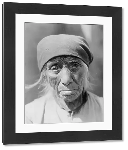 A Serrano woman of Tejon, c1924. Creator: Edward Sheriff Curtis