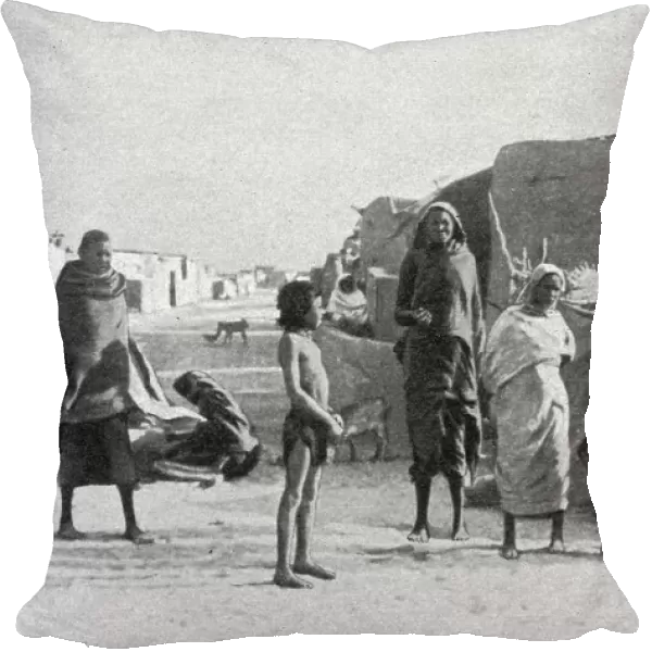 Le village negre d'Omdourman; Le Nord-Est Africain, 1914. Creator: Unknown