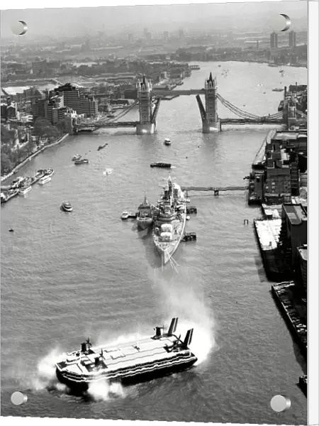Hovercraft passing under Tower Bridge