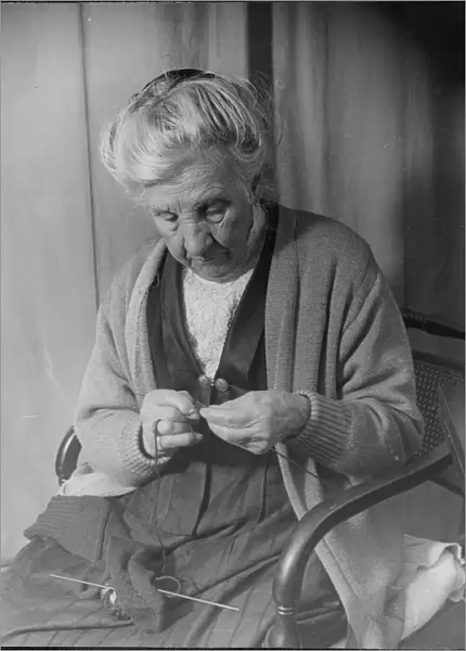 Knitting 1934