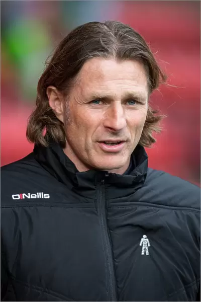 Gareth Ainsworth Faces Off: Wycombe Wanderers vs Walsall, 27 / 10 / 18