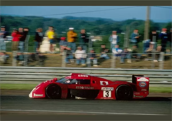 Le Mans 24 Hours: Ukyo Katayama  /  Toshio Suzuki  /  Keiichi Tsuchiya Toyota GT-One TS020 finised in 2nd place