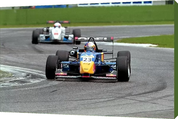 Italian Formula Three Championship: Vitantonio Liuzzi Dallara Opel won the race