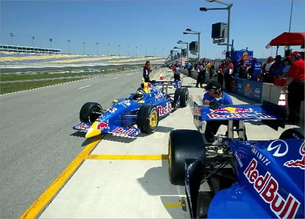 Indy Racing League: Red Bull Team Cheever drivers Buddy Rice and Tomas Scheckter prepare to practice for the Belterra Casino Indy 300, Kentucky Speedway