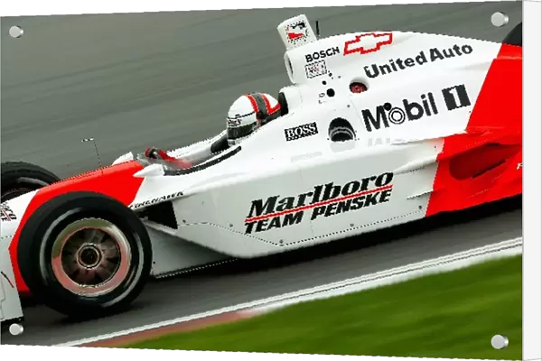 Pole sitter Gil de Ferran (BRA) Team Penske Dallara Chevrolet lucked out when a decision to stay out hoping for rainfall back-fired, seeing him coast to third place at