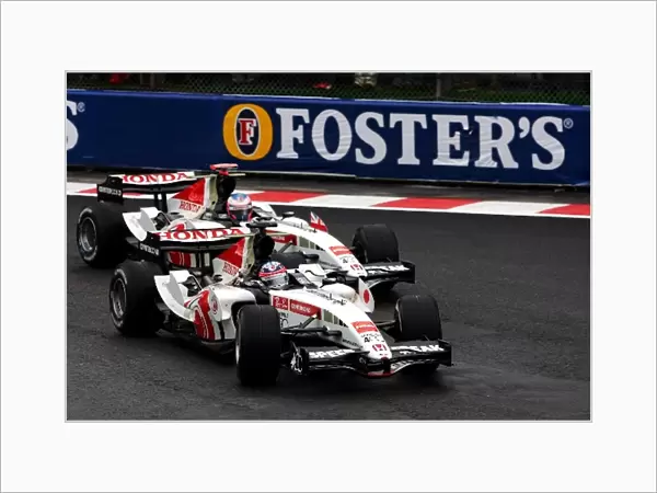 Formula One World Championship: Takuma Sato BAR Honda 007 battles with Jenson Button BAR Honda 007