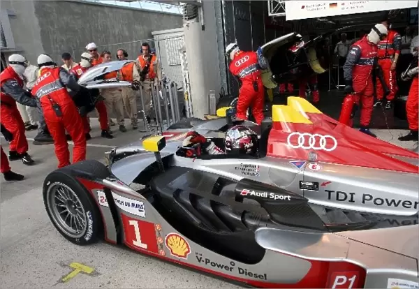 Le Mans 24 Hours: Rinaldo Capello  /  Tom Kristensen  /  Allan McNish Audi Sport Team Joest Audi R15 TDI
