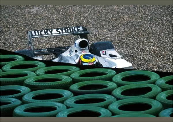 Formula One World Championship: Ricardo Zonta BAR Honda 002 crashes out of the race