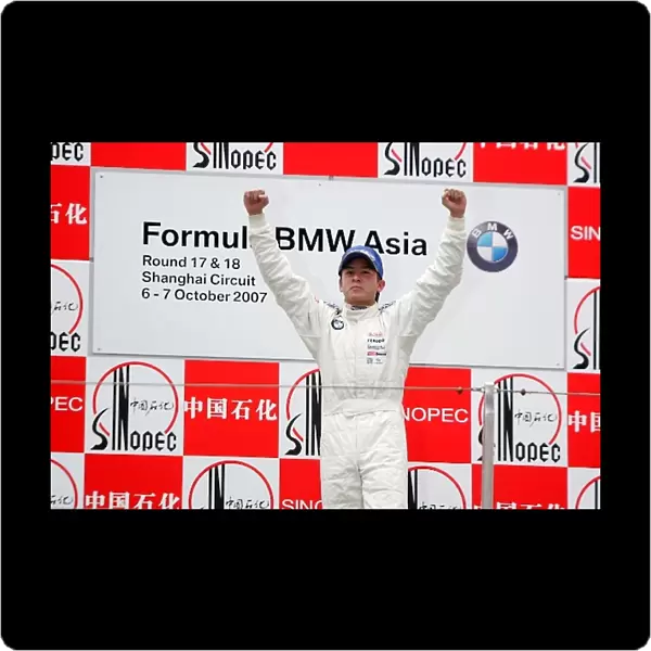 Formula BMW Asia: Race 2 winner Sebastian Saavedra on the podium