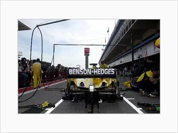 Formula One World Championship: Jordan practice pit stops during the pit road walk about