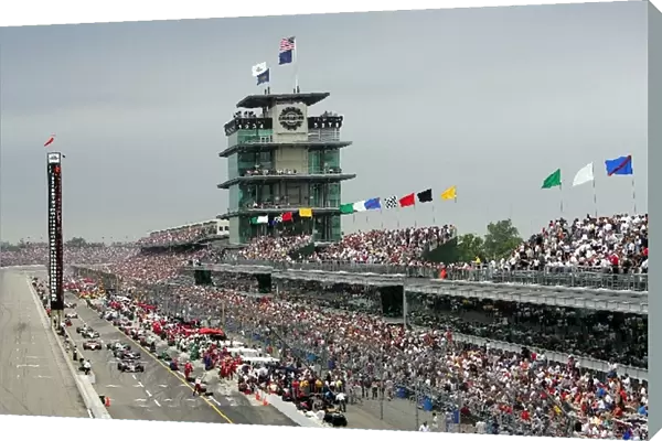 Indy Racing League: All the drivers pit in the first caution in the Indianapolis 500, Indianapolis Motor Speedway, Indianapolis, IN, 30, May, 2004