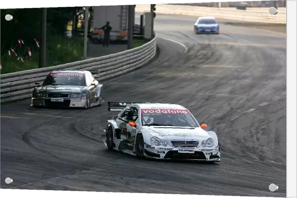 DTM Race of the Legends, Norisring: Mick Doohan, AMG-Mercedes C-Klasse, in front of Jody Scheckter, Audi A4 DTM and Emerson Fittipaldi, Opel Vectra GTS V8
