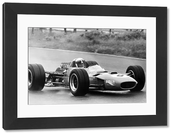 1968 Dutch Grand Prix. Zandvoort, Holland. 23 June 1968. Jackie Stewart, Matra MS10-Ford, 1st position, action. World Copyright: LAT Photographic Ref: Motor b&w print