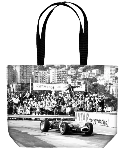 1967 Monaco Grand Prix. Monte Carlo, Monaco. 7 May 1967. Jackie Stewart, BRM P261, retired, action. World Copyright: LAT Photographic Ref: Autosport b&w print