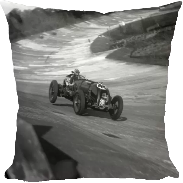 1932 British Empire Trophy Race - H. R. S. Tim Birkin