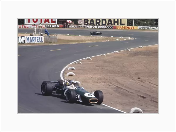 Bugatti Circuit, Le Mans, France: Denny Hulme 2nd position