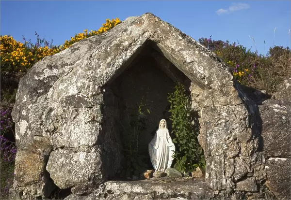 Virgin Mary Grotto; Carna, County Galway, Ireland