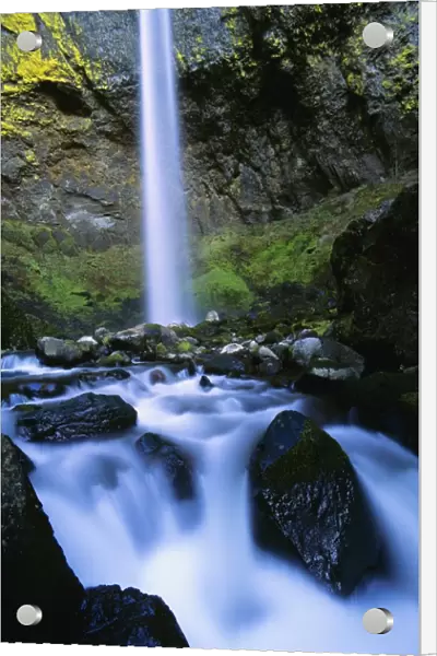 Elowah Falls, Columbia River Gorge, Oregon, Usa