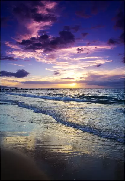 USA, Hawaii Islands, Maui, Mokapu Beach; Wailea, Sunset