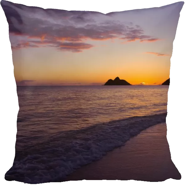 Hawaii, Oahu, Lanikai, Sunrise With The Mokolua Islands In The Distance