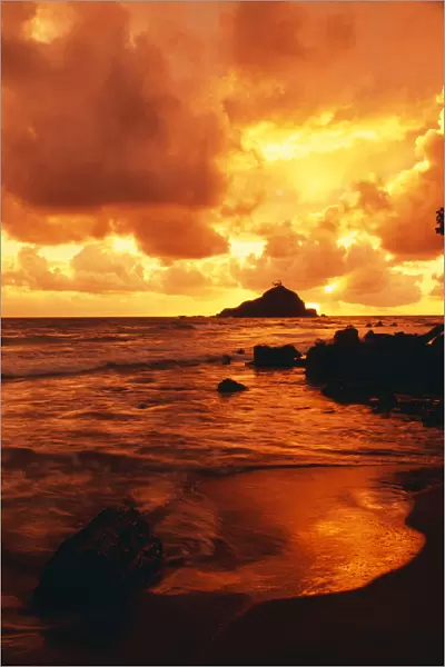 Hawaii, Maui, Hana, Gorgeous Orange And Yellow Sunrise Over The Ocean