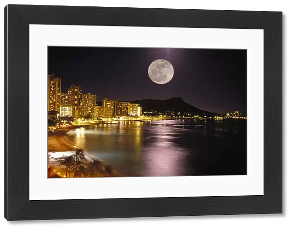 Hawaii, Oahu, Diamond Head, Waikiki Beach, Full Moon Reflecting, City Lights