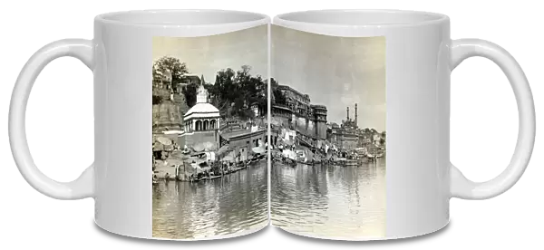 View of Tengales on the River Ganges, Benares, India 1913
