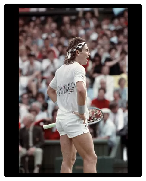 Wimbledon Tennis. Pat Cash. June 1988 88-3488-003