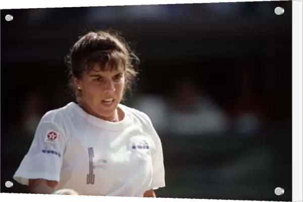 Wimbledon Tennis. Gabriella Sabatini v. Jennifer Capriati. July 1991 91-4261-010
