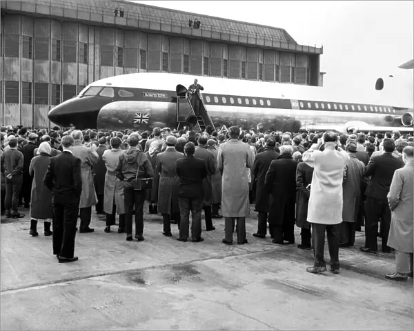 The De Havilland 'Trident'Britains newest jet airliner