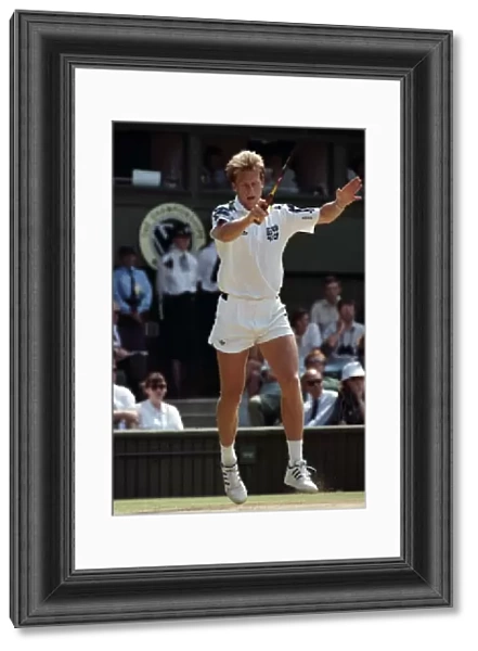 Wimbledon Tennis. Michael Stich v. Stefan Edberg. July 1991 91-4275-021