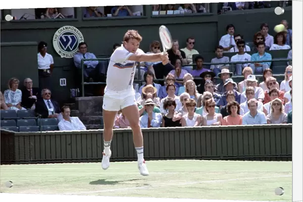Wimbledon. Jimmy Connors. June 1988 88-3372-061