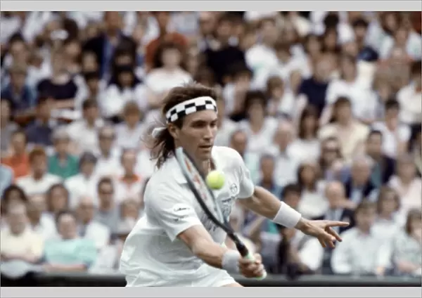 Wimbledon. Pat Cash. June 1988 88-3291-002