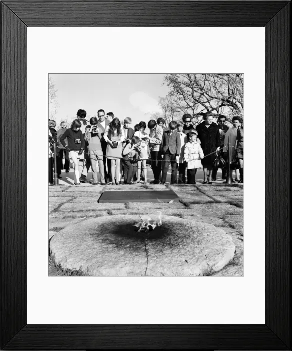 Framed Print : Arlington National Cemetery Print of the Eternal Flame Framed Print : Arlington National Cemetery Print of the Eternal Flame