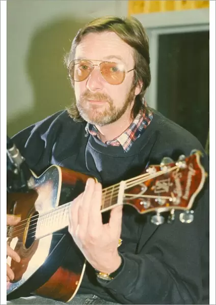Lindisfarne rehearsing. 25  /  11  /  92. Alan Hull pictured