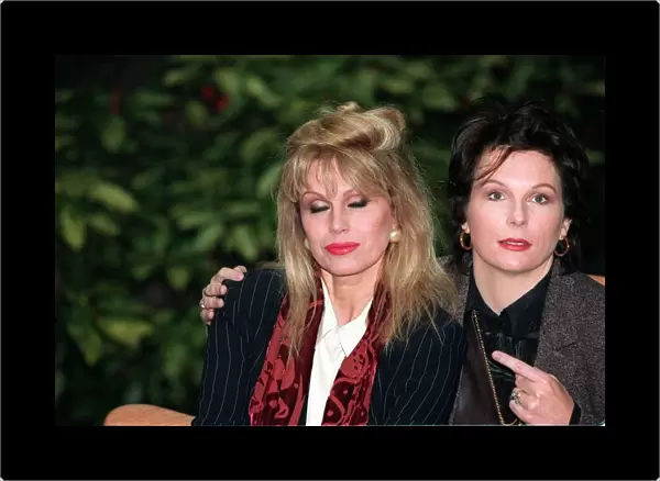 Joanna Lumley Jennifer Saunders actresses Jan 94 get together for the launch of a