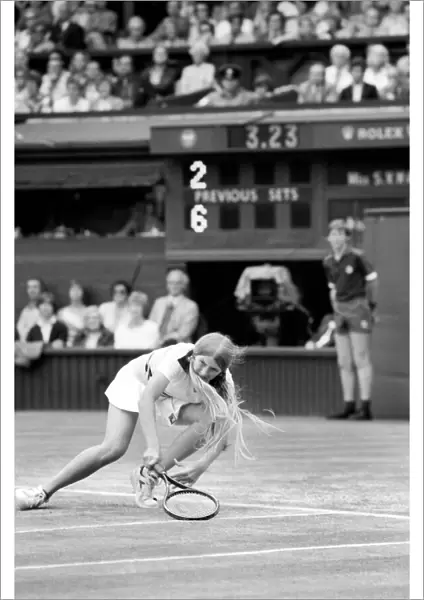 Wimbledon 1980. 7th day. Wade vs. Jaeger on the Centre court today. June 1980 80-3384-021