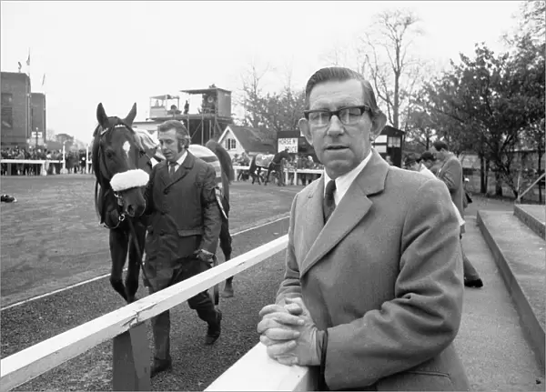 Daily Mirror horseracing pundit Bob Butchers at Kempton Park Race Course