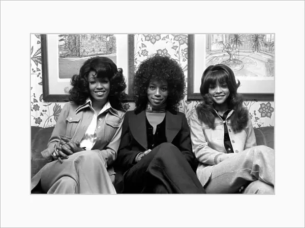 The Three Degrees: Pop Group. November 1974 S74-6591