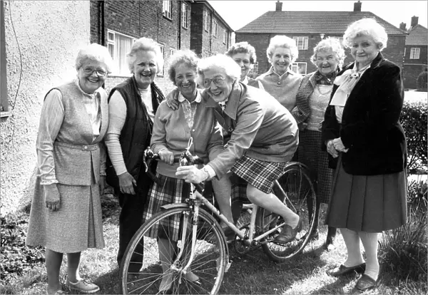 The Elite Ladies Cycling Club of Newcastle Upon tyne flourishes still but without bikes