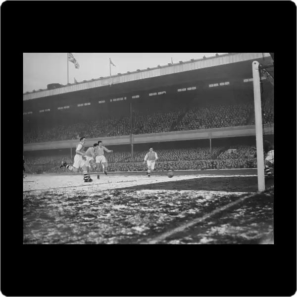 Football Arsenal v Manchester City SP 27  /  1  /  1952 XP0004
