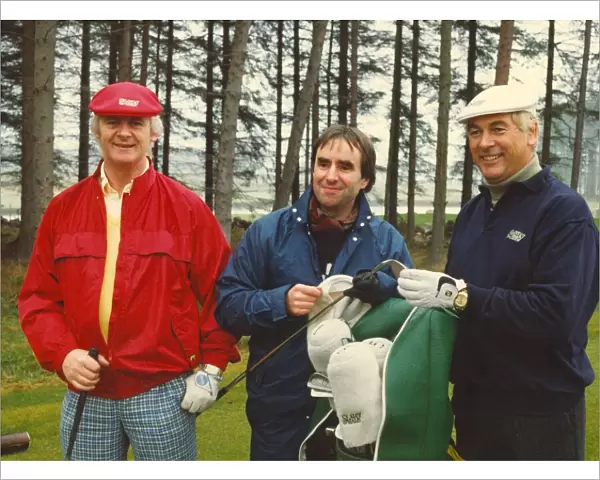 L to r, Seamus O Carroll, owner Slaley Hall, singer Chris De Burgh and golfer