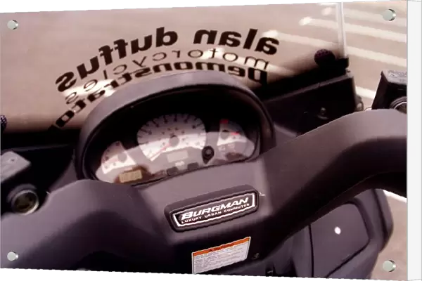 Suzuki Burgman 400 motorbike June 1999 dials